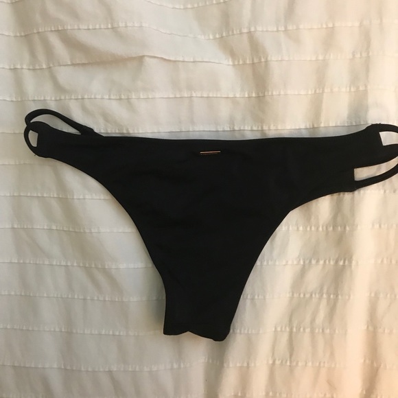 black bikini bottoms - Picture 1 of 3